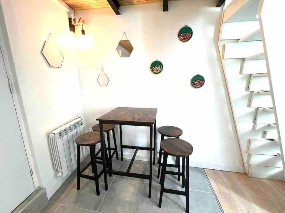 Jolie Mini Maison Lovely Tiny House Vitry-sur-Seine Εξωτερικό φωτογραφία