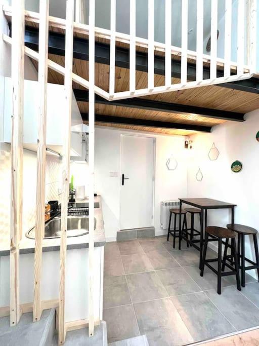Jolie Mini Maison Lovely Tiny House Vitry-sur-Seine Εξωτερικό φωτογραφία