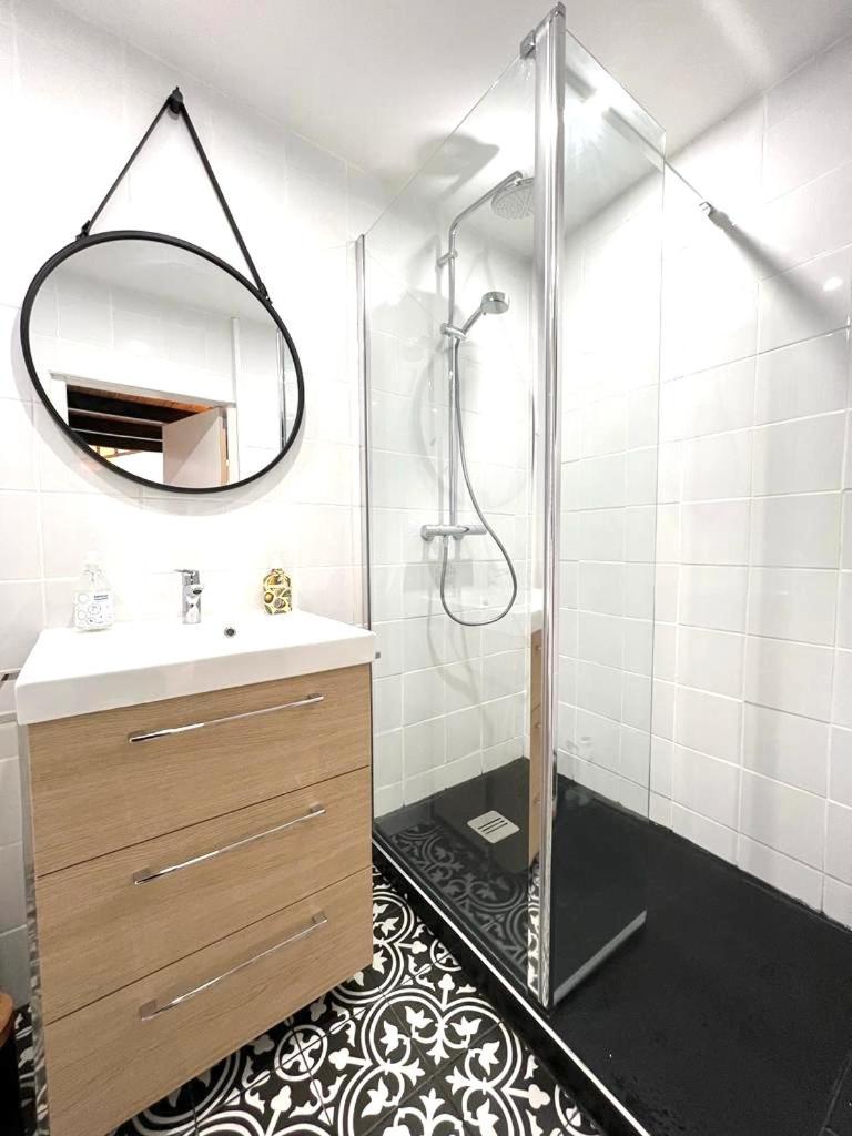 Jolie Mini Maison Lovely Tiny House Vitry-sur-Seine Εξωτερικό φωτογραφία