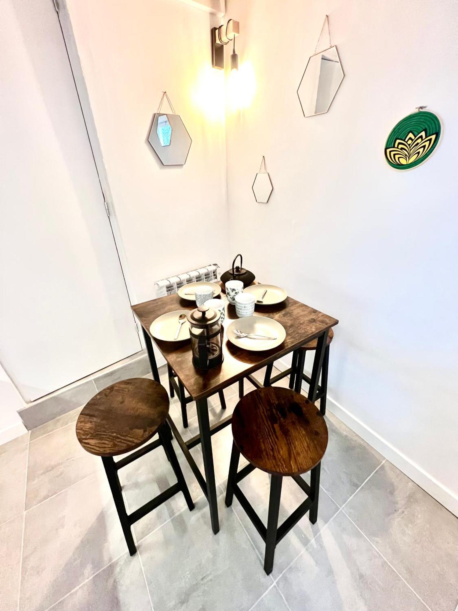 Jolie Mini Maison Lovely Tiny House Vitry-sur-Seine Εξωτερικό φωτογραφία